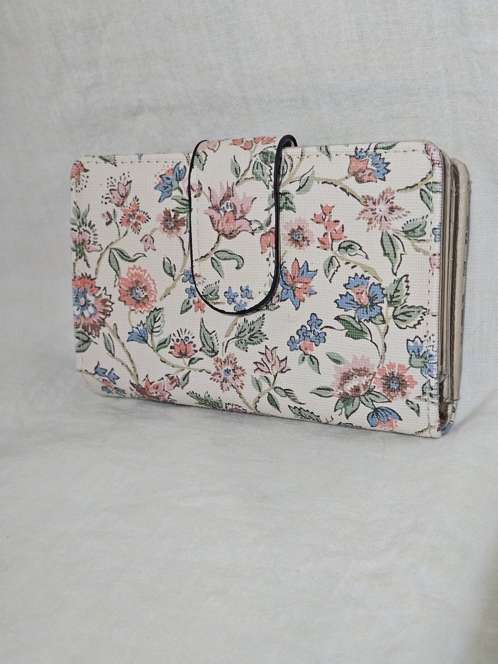 Cream Floral Snap Wallet